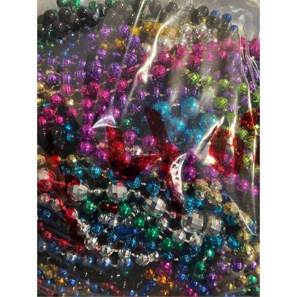 Mardi Gras Parade Party Rainbow Multicolor Bead Necklaces Lot 4lbs 4oz Bag Full - Picture 2 of 3